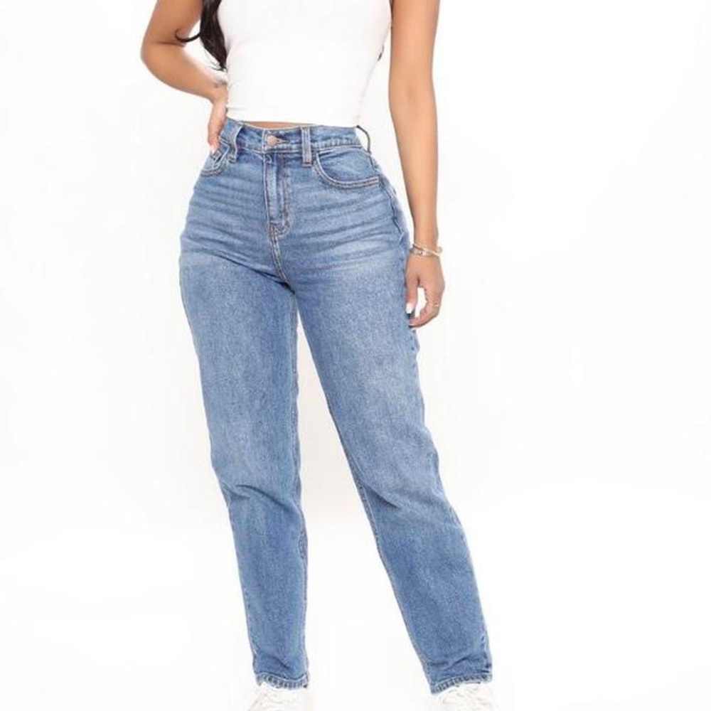 Fashion Nova mom jeans